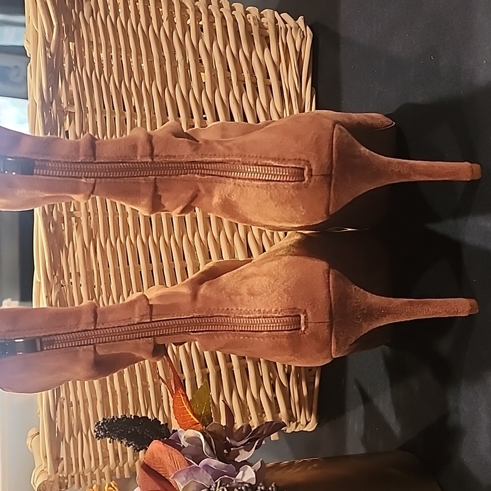 Chic Suede Slouch Boots in Pink - Picture 3 of 7